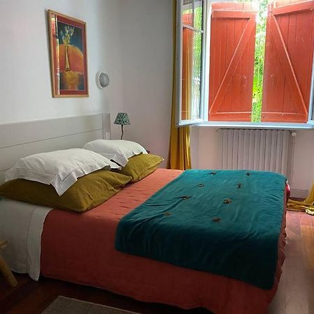 Appartement En Rez De Jardin 西布勒 外观 照片